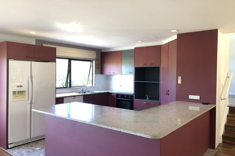Photo of property in 20 Belvedere Court, West Harbour, Auckland, 0618