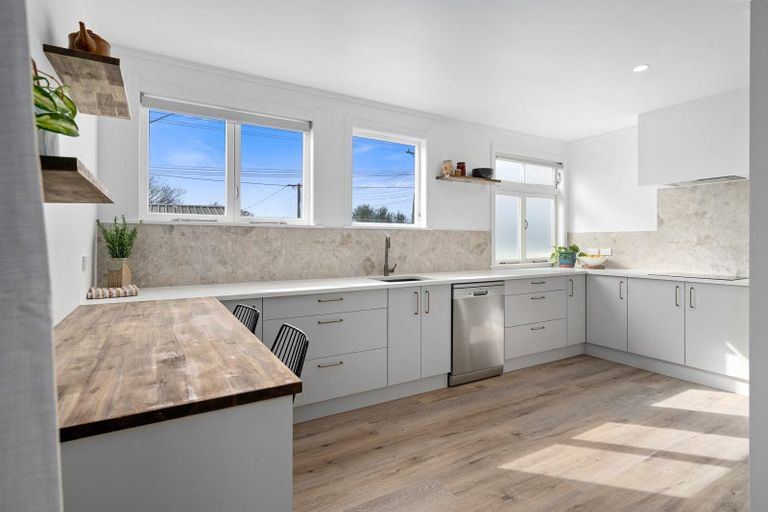 Photo of property in 167 Williams Street, Cambridge, 3434