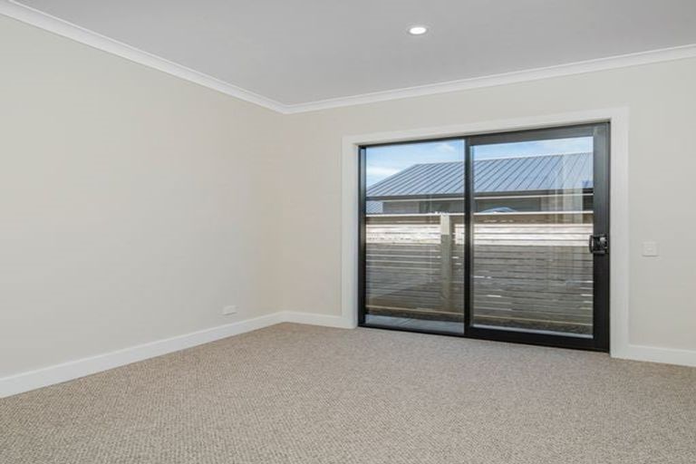 Photo of property in 16 Awatea Drive, Whitianga, 3510