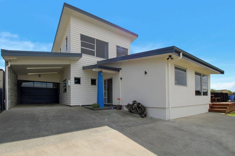 Photo of property in 50a Signal Street, Foxton Beach, Foxton, 4815