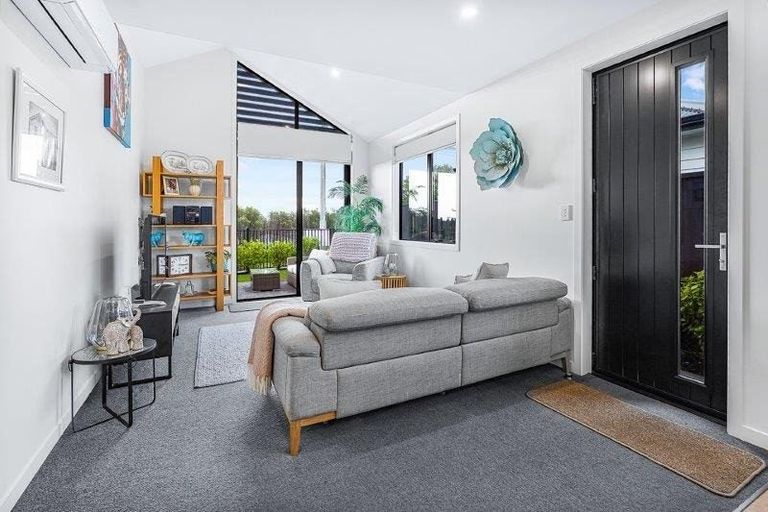 Photo of property in 1/81 Storey Avenue, Hamilton, 3200