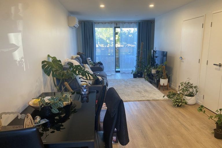 Photo of property in 2c Dianne Louise Drive, Half Moon Bay, Auckland, 2012