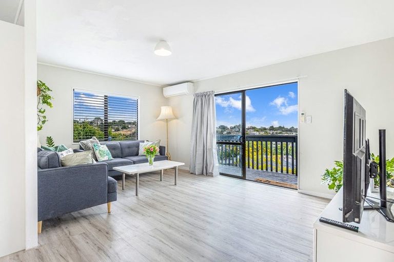 Photo of property in 6a Garton Drive, Massey, Auckland, 0614