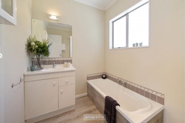 Photo of property in 84 Oranga Street, Westown, New Plymouth, 4310