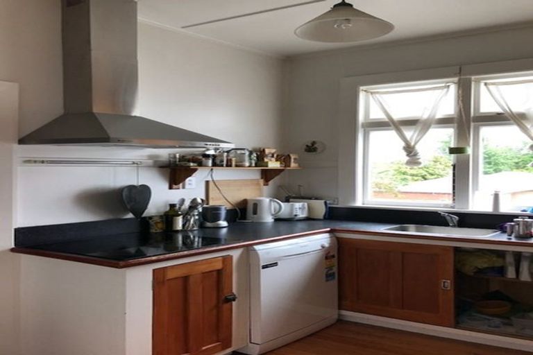 Photo of property in 48 Heywood Terrace, Richmond, Christchurch, 8013