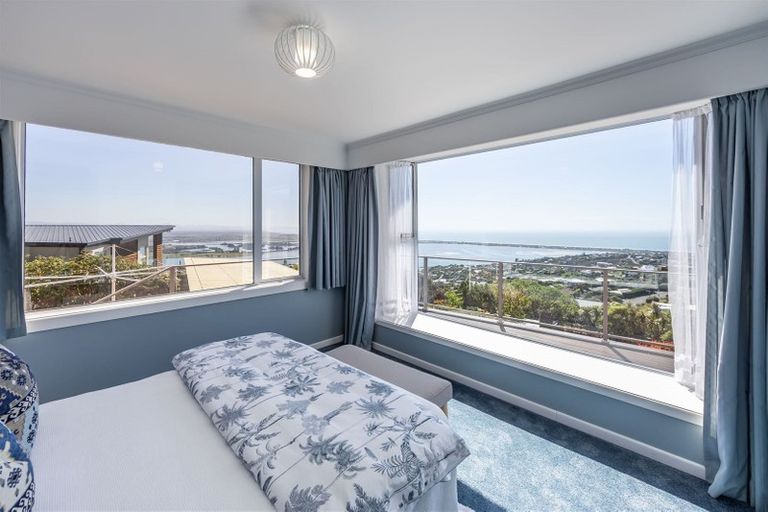 Photo of property in 7 Belleview Terrace, Mount Pleasant, Christchurch, 8081