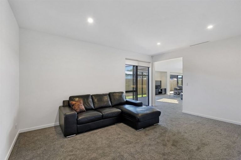 Photo of property in 64 Aviemore Drive, Marshland, Christchurch, 8083