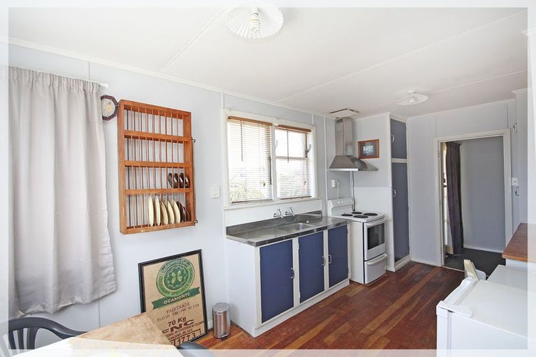 Photo of property in 9 Brown Street, Foxton, 4814