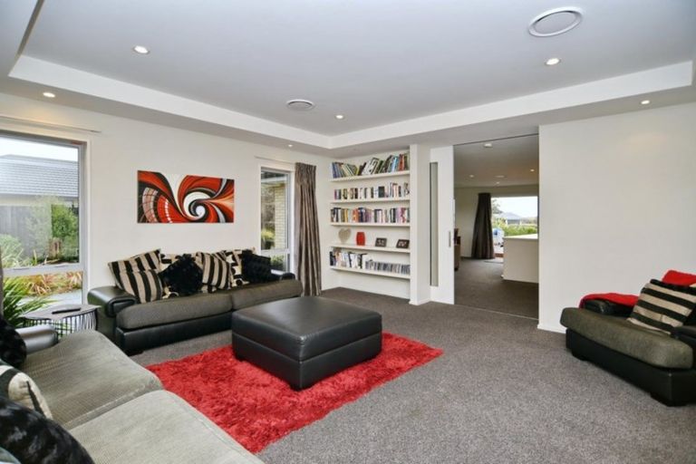 Photo of property in 14 Kempton Place, Rangiora, 7400