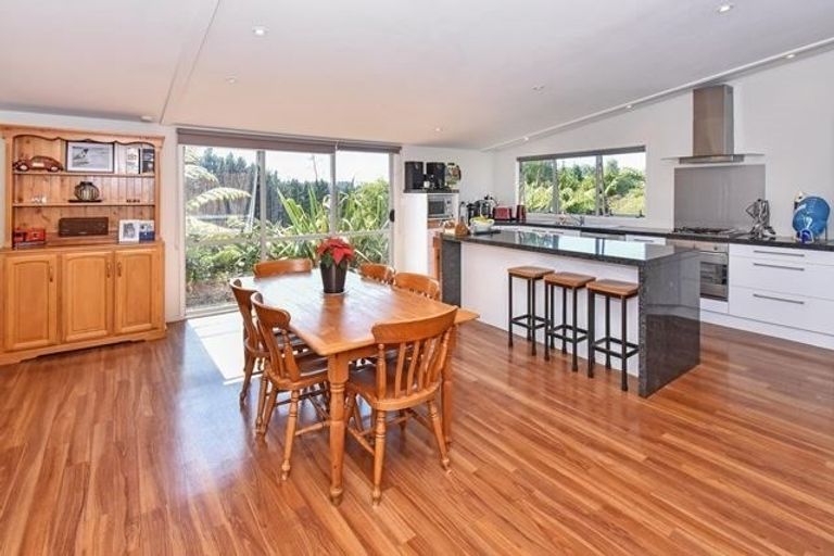 Photo of property in 525 Creightons Road, Ardmore, Papakura, 2582