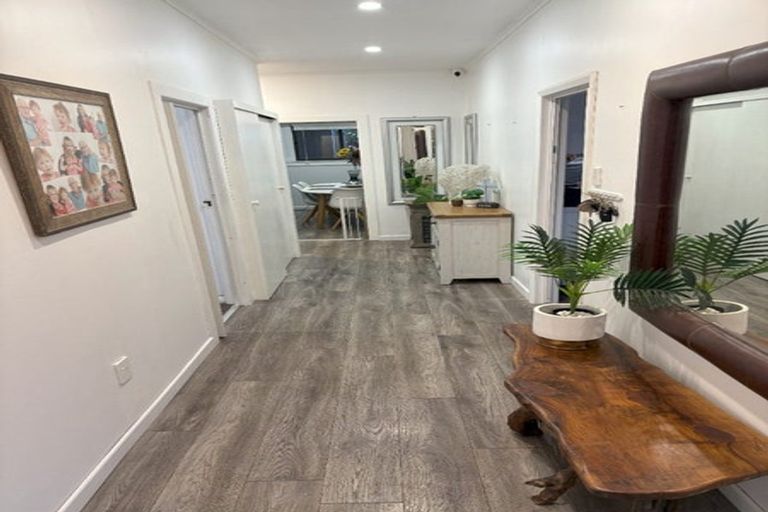 Photo of property in 705 Massey Street, Akina, Hastings, 4122