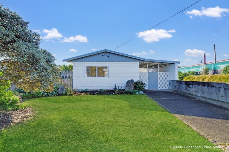 Photo of property in 52 Wainui Street, Koitiata, Whanganui, 4581