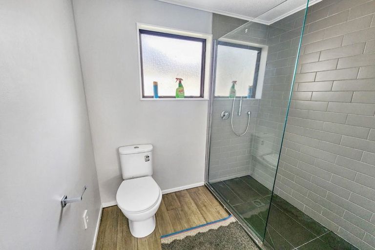 Photo of property in 154 Sievers Grove, Cannons Creek, Porirua, 5024