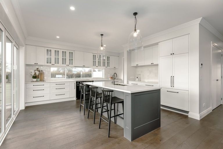 Photo of property in 4 Sunline Drive, Leamington, Cambridge, 3432