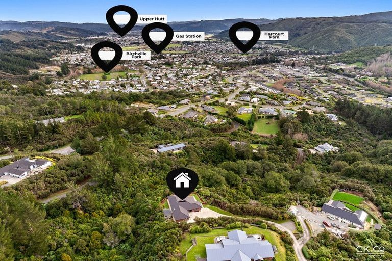 Photo of property in 3 Streets Way, Timberlea, Upper Hutt, 5018