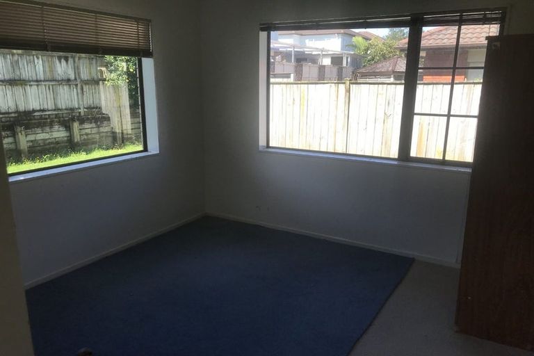 Photo of property in 12 Glanmire Place, Flat Bush, Auckland, 2016