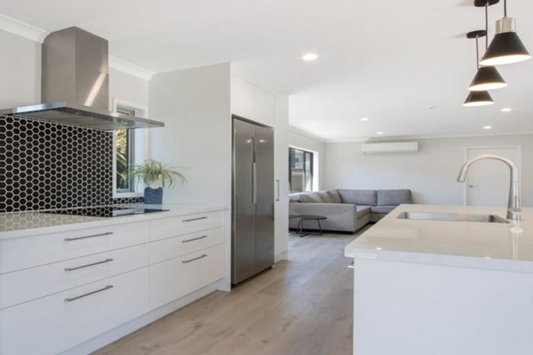 Photo of property in 11a Hillview Road, Waihi Beach, 3611