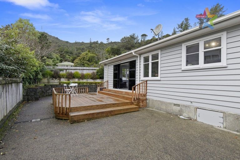 Photo of property in 26 Lowry Crescent, Stokes Valley, Lower Hutt, 5019