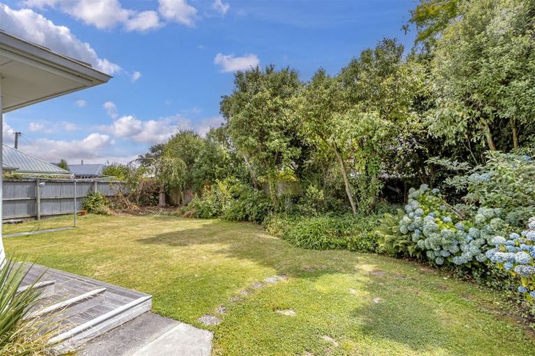 Photo of property in 2/27 Gardiners Road, Bishopdale, Christchurch, 8051