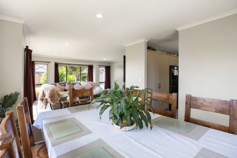 Photo of property in 13 Alderwick Place, Rototuna North, Hamilton, 3210