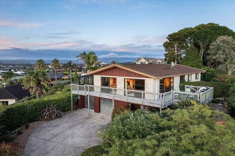 Photo of property in 57 Coppelia Avenue, Omokoroa, 3114