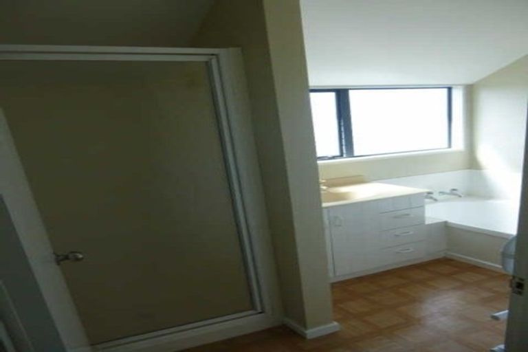 Photo of property in 70b Middlepark Road, Sockburn, Christchurch, 8042