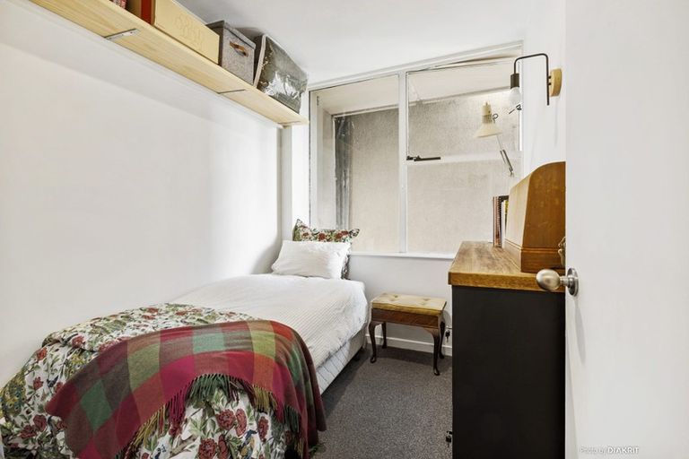 Photo of property in Terrace Tower Apartments, 7a/126 The Terrace, Wellington Central, Wellington, 6011