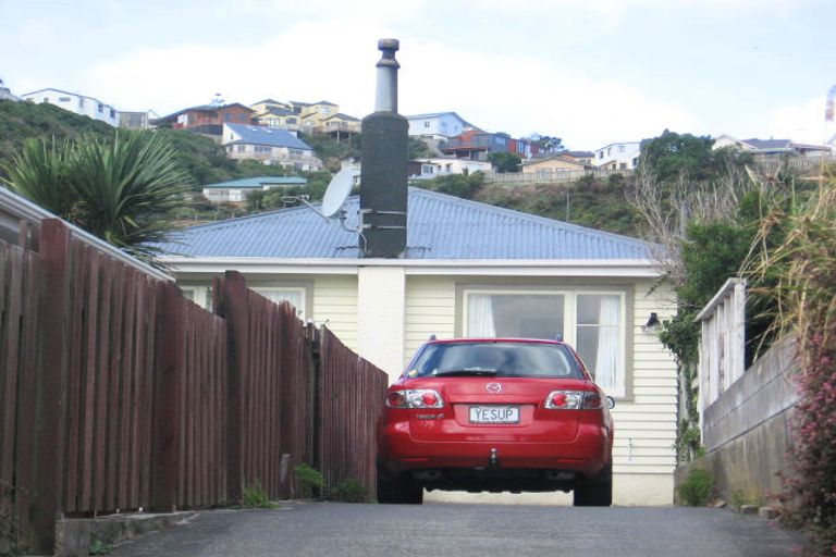 Photo of property in 58 Helston Road, Paparangi, Wellington, 6037