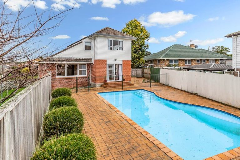 Photo of property in 17 Miles Avenue, Papatoetoe, Auckland, 2025