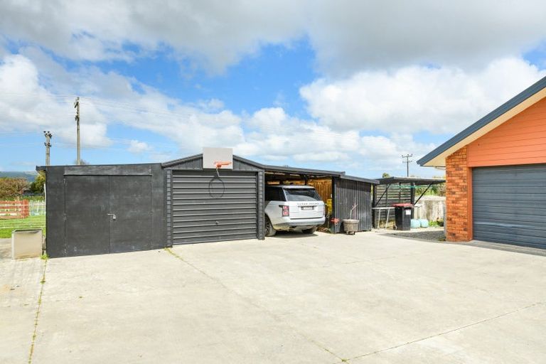 Photo of property in 339 Stoney Creek Road, Kelvin Grove, Palmerston North, 4470