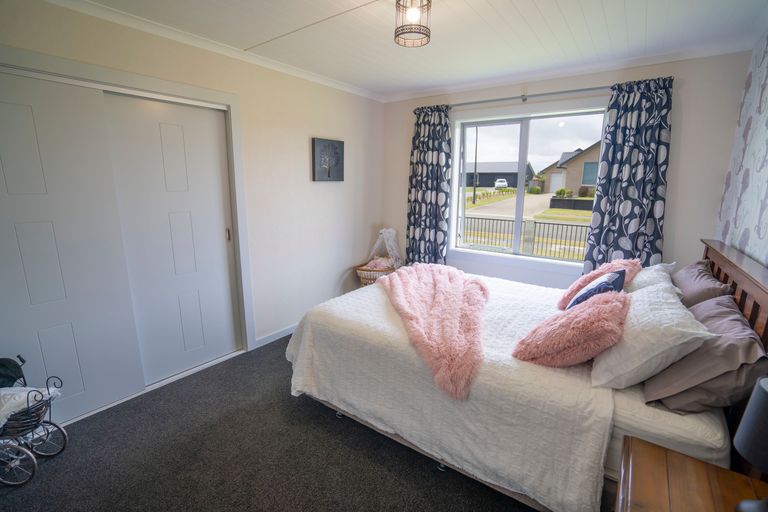 Photo of property in 4 Rodeo Drive, Te Anau, 9600
