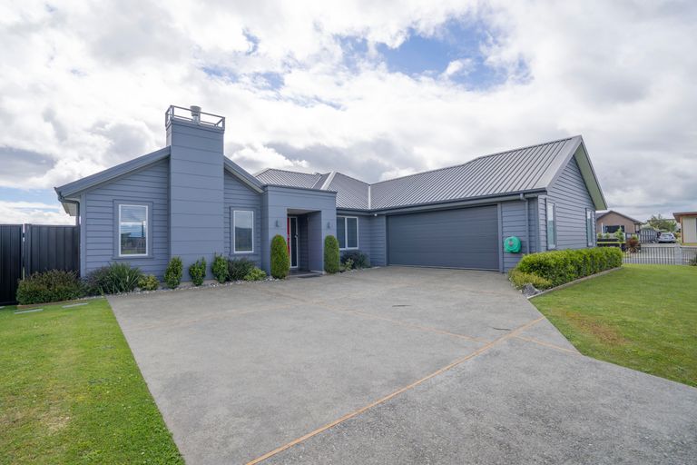 Photo of property in 4 Rodeo Drive, Te Anau, 9600