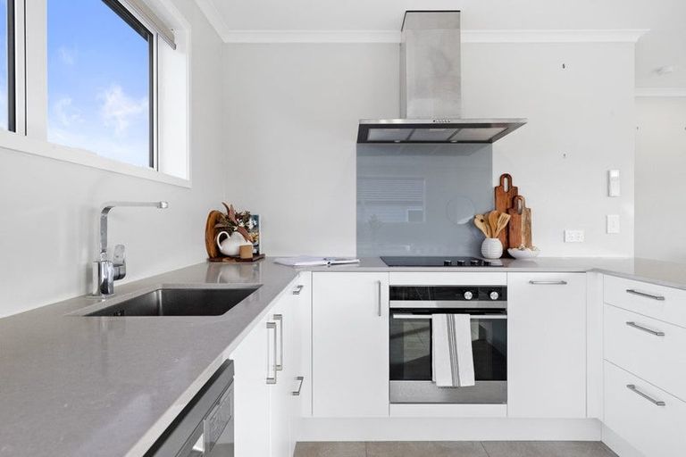 Photo of property in 45b Landscape Road, Pukekohe, 2120