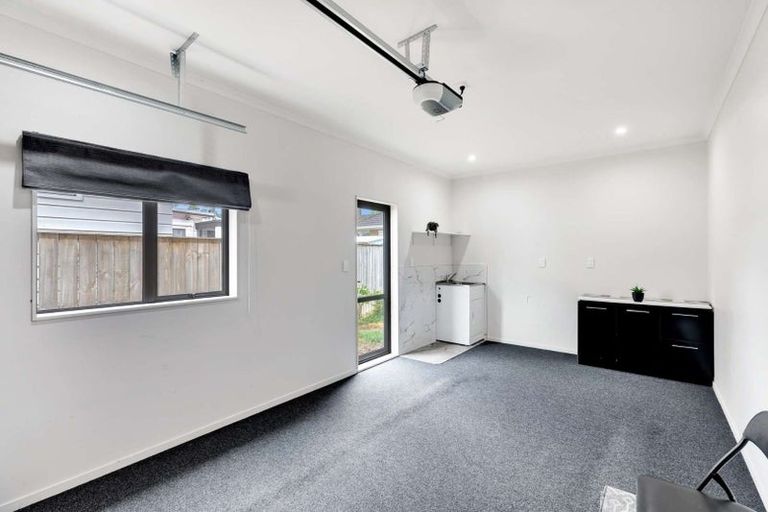 Photo of property in 7a Woodvale Road, Glen Eden, Auckland, 0602