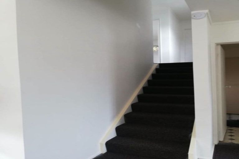 Photo of property in 113 Houghton Bay Road, Houghton Bay, Wellington, 6023