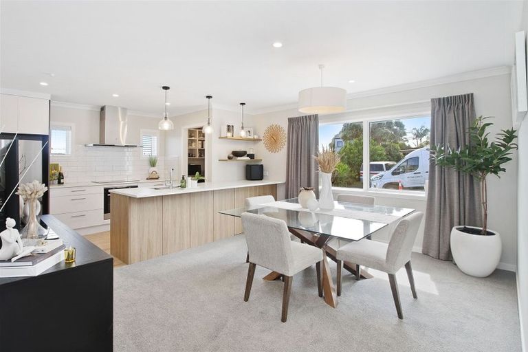 Photo of property in 28a Torkar Road, Clarks Beach, 2122