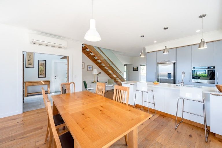 Photo of property in 6 Bovett Place, Wanaka, 9305