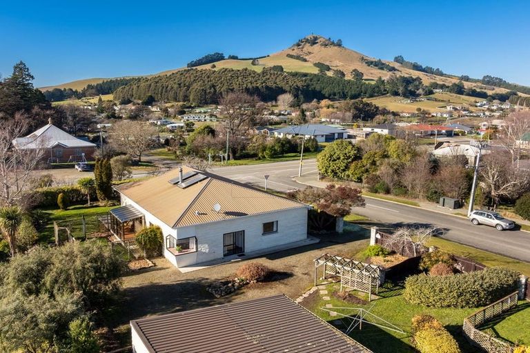 Photo of property in 93 Tiverton Street, Palmerston, 9430