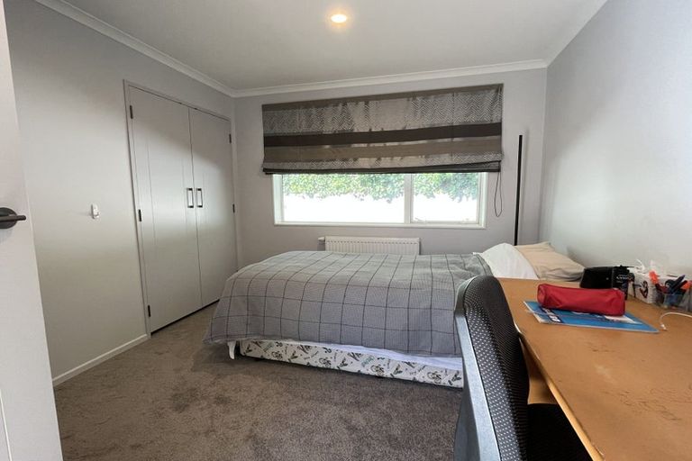 Photo of property in 10 Surrey Crescent, Hokowhitu, Palmerston North, 4410