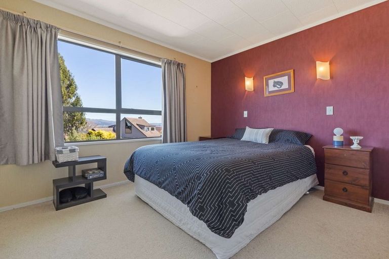 Photo of property in 10 Bradley Place, Lynmore, Rotorua, 3010
