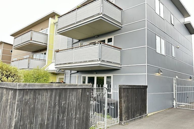 Photo of property in 5/12 Hutcheson Street, Sydenham, Christchurch, 8023