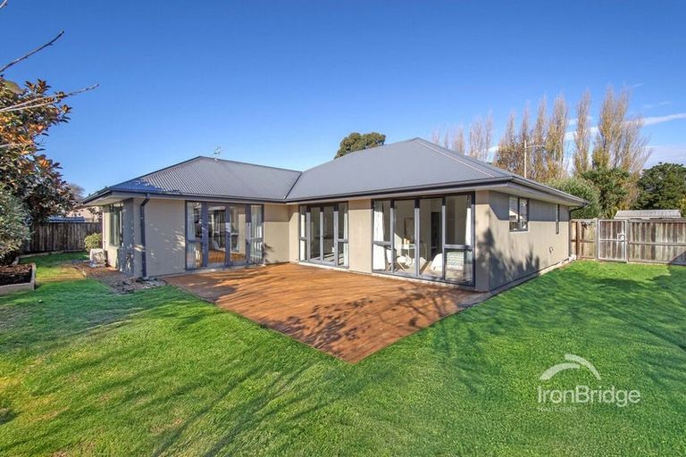 Photo of property in 4 East Ellington Drive, Mairehau, Christchurch, 8052
