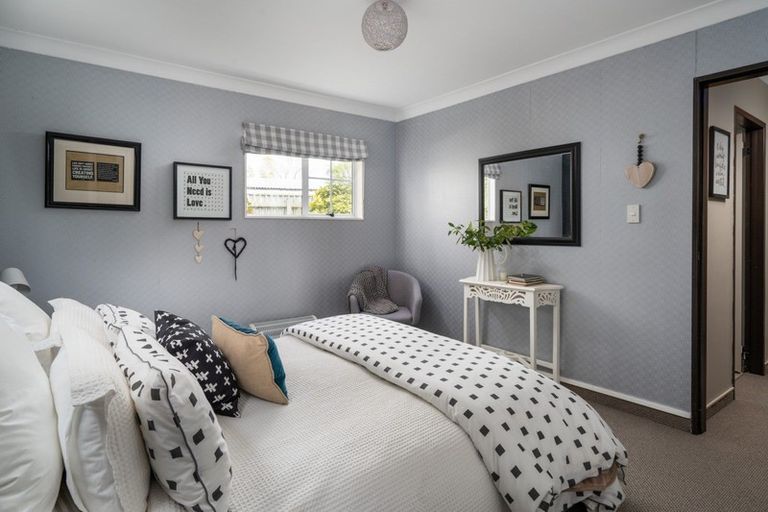 Photo of property in 2/26 Aubrey Crescent, Rainbow Point, Taupo, 3330