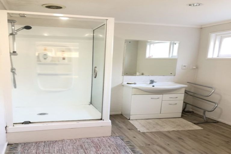 Photo of property in 26 Gretel Place, Hillcrest, Auckland, 0627