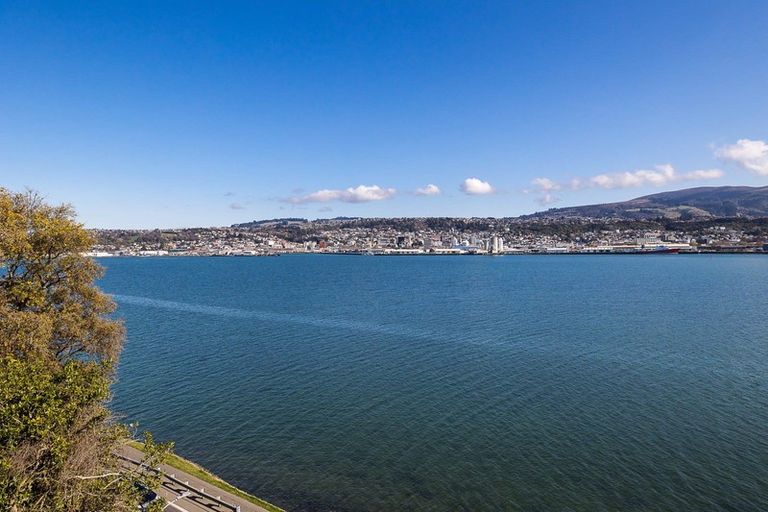 Photo of property in 33 Doon Street, Vauxhall, Dunedin, 9013