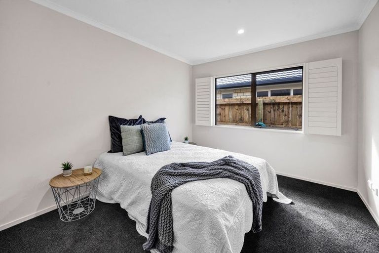 Photo of property in 5 Marlin Terrace, Bell Block, New Plymouth, 4312