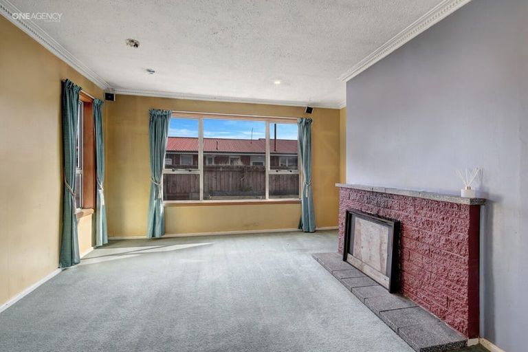 Photo of property in 1/65 Daniels Road, Redwood, Christchurch, 8051