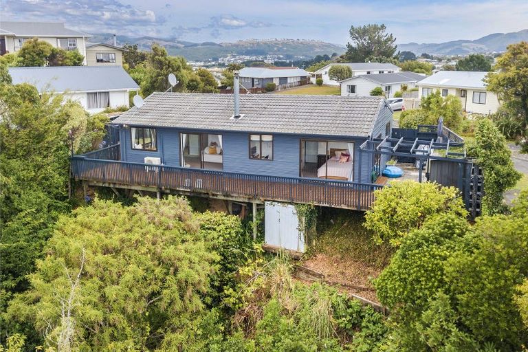 Photo of property in 22 The Bollard, Whitby, Porirua, 5024