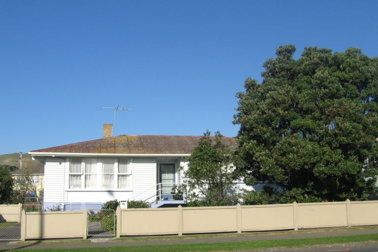 Photo of property in 62 Warspite Avenue, Cannons Creek, Porirua, 5024