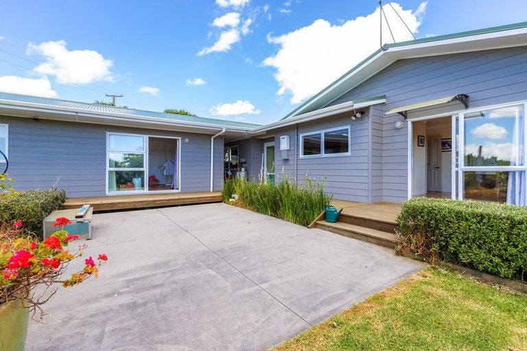 Photo of property in 127b Oruawharo Road, Topuni, Wellsford, 0975